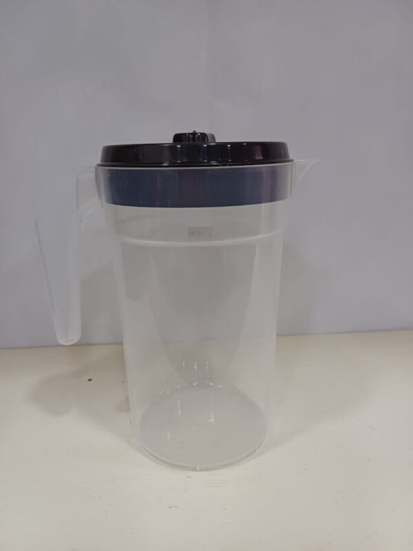 Jarra de Plástico  P/Água 2,5L Transparente Tampa Preta Pedreira
