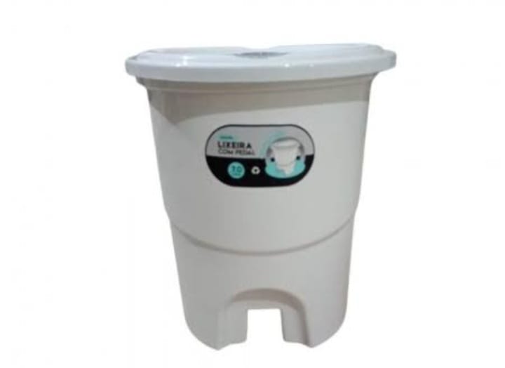Lixeira de Plástico Redonda 7L C/Pedal Branca Plasberg