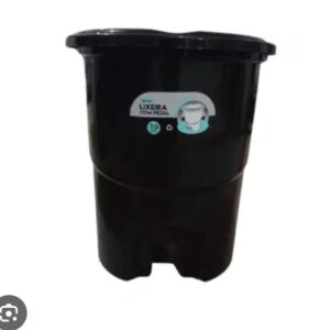 Lixeira de Plástico Redonda 7L C/Pedal Preta Plasberg