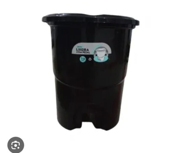 Lixeira de Plástico Redonda 7L C/Pedal Preta Plasberg