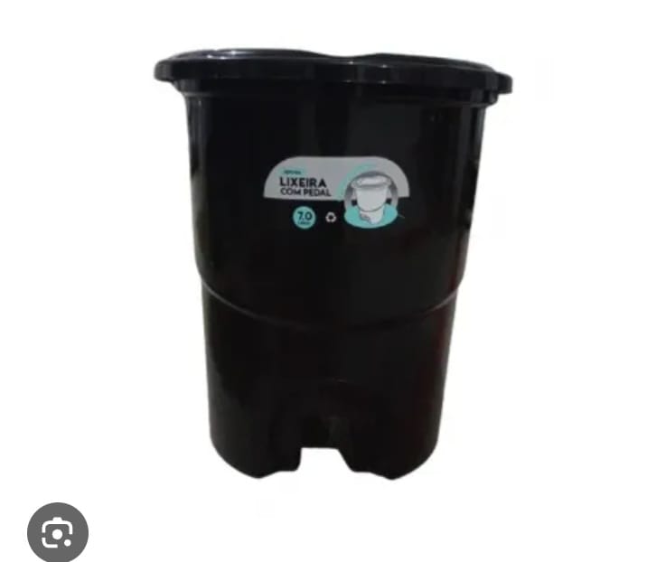 Lixeira de Plástico Redonda 7L C/Pedal Preta Plasberg