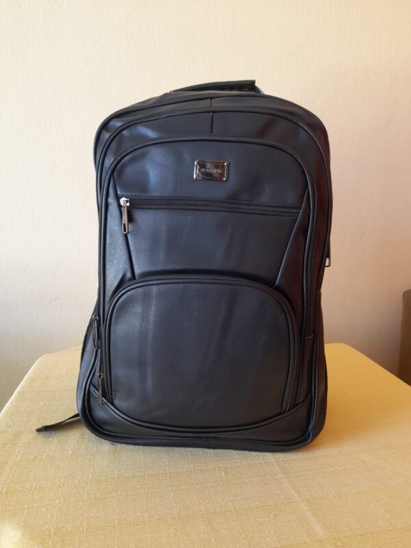Mochila de Couro Juvenil